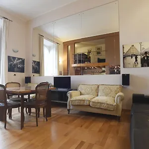 https://lo-chalet.it-romehotels.com