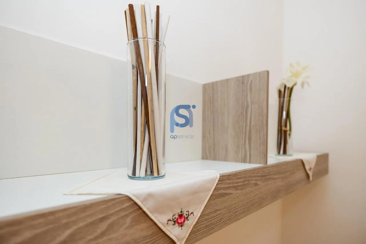 Al Posto Giusto Apartment Cefalu 0*,